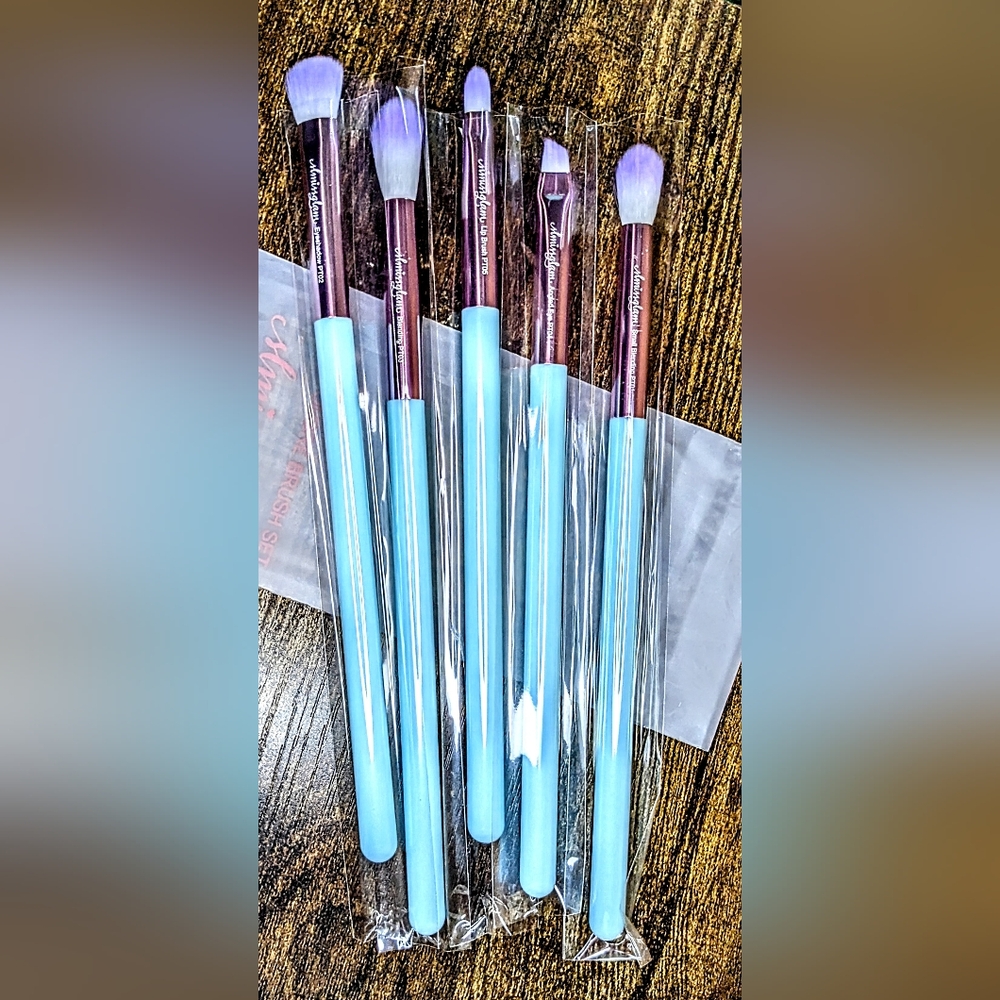 SLMISSGLAM Ombré Eye Brush Set - Picture 5 of 15